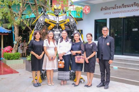 วันพฤหัสบดี ที่ 20 พฤศจิกายน 2568 ดร.ทักดนัย  เพชรเภรี  ผู้อำนวยการโรงเรียนเจริญสุขอุดมวิทยา พร้อมด้วย นางวรวรรณ  เพชรเภรี รองผู้อำนวยการโรงเรียนเจริญสุขอุดมวิทยา  ให้การต้อนรับ นางวราภรณ์ ฟูสามป๊อก ศึกษาธิการจังหวัดกำแพงเพชร และ นางฉันทนา คงคารัตน์ ผู้อำ