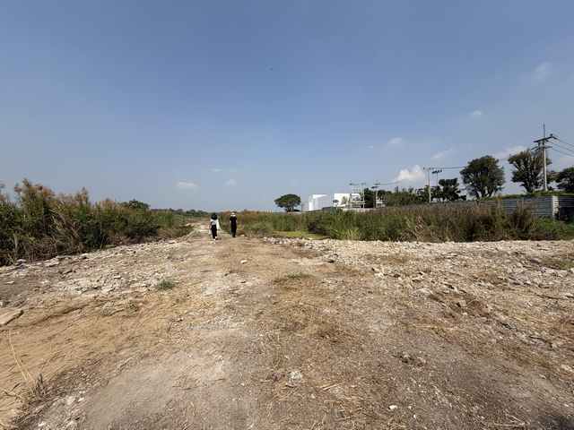 ขายที่ดินริมน้ำเจ้าพระยา เมืองปทุมธานี 14 ไร่ 1 งาน 80 ตารางวา ติดริมแม่น้ำ วิวสวย ตารางวาละ 80,000 บาท