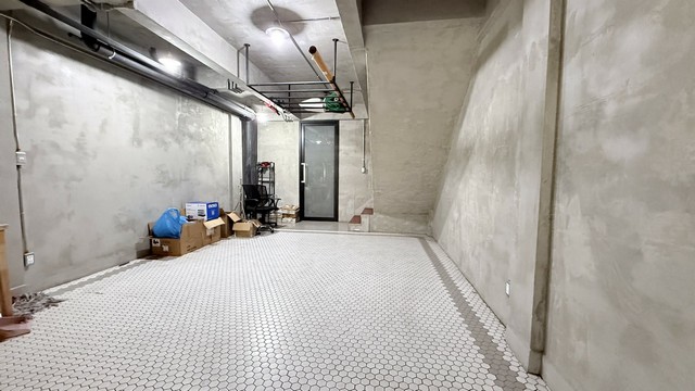 P2199 ขาย อาคาร ตึกแถว 5 ชั้น ติด BTS สะพานควาย ใจกลางเมือง ถนนพหลโยธิน เขตพญาไท ใจกลางเมือง เหมาะทำธุรกิจ