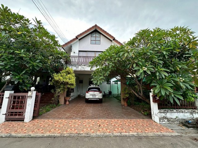 ให้เช่าบ้านเดี่ยวพร้อมอยู่ ใกล้ห้างเจปาร์คศรีราชา หมู่บ้านคันทรีโฮม3 FP-H01873 