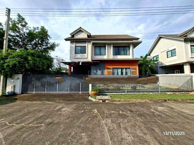 ขายบ้านเดี่ยว วราบดินทร์ รังสิต-คลอง 3 ถนน ชลมาร์คพิจารณ์ ลำลูกกา ปทุมธานี  