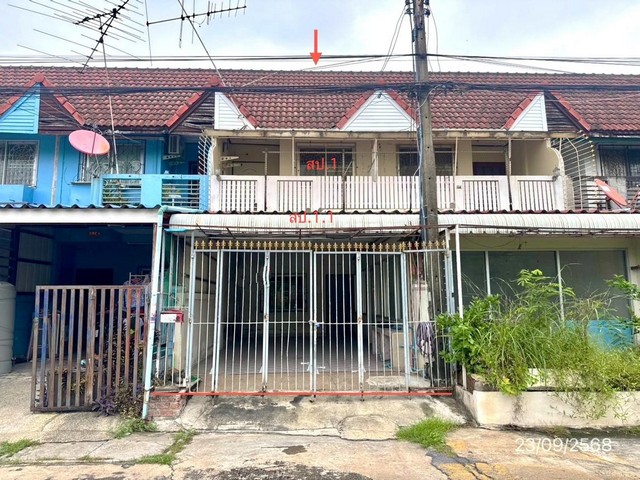 ขายทาวน์โฮม นฐดา ซอย รังสิต - นครนายก 62 ประชาธิปัตย์ ธัญบุรี ปทุมธานี 