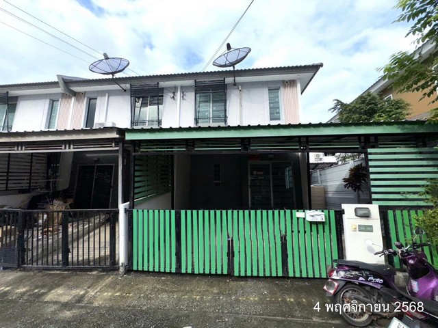 ฃายทาวน์โฮม บ้านพฤกษา 114/2 เทพารักษ์-เมืองใหม่ฯ บางบ่อ สมุทรปราการ