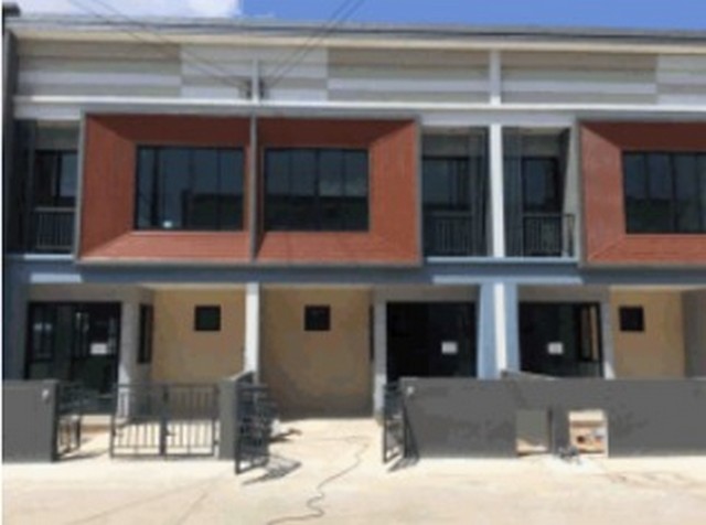  ขายทาวน์เฮ้าส์ 2 ชั้น โครงการ เดอะทรอป เออเบิร์น เขตลาดกระบัง กรุงเทพ 