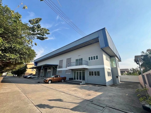 ให้เช่าโกดังพื้นทีใช้สอย 640 ตร.ม. 1 ห้องนอน · 4 ห้องน้ำ บึงคำพร้อย ลำลูกกา ปทุมธานี  พร้อมออฟฟิศ  สามารถแบ่งเช่าได้ 
