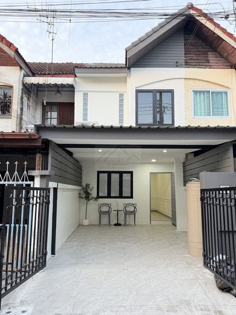 รหัส  T26-112 SALE ขาย TOWNHOUSE - ขนาดเท่ากับ 18 Square Wah 0 งาน 0 ไร่ 2Bedroom2BATHROOM 3790000 - ทำเลทอง