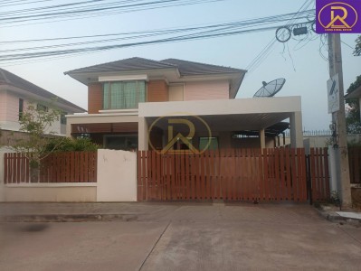 ขายบ้านเดี่ยว 2 ชั้น หลังใหญ่ ปรับปรุงใหม่ พร้อมอยู่ ทำเลทองใจกลางเมืองชลบุรี หมู่บ้านเดอะบราวน์ เฮ้าส์ (The Brown House)