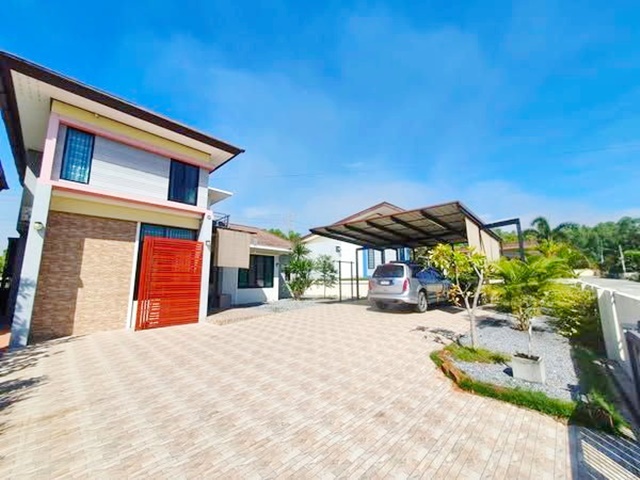 ให้เช่า คฤหาสน์ 2ชั้นบิ๊กซี ระยอง 8กม. แม็คโคร เซ็นทรัล ระยอง 8 กม.โรงจอดรถพิเศษ 96 ตรว. 300ตรม. ศูนย์ราชการจังหวัดระยอง ทับมา 