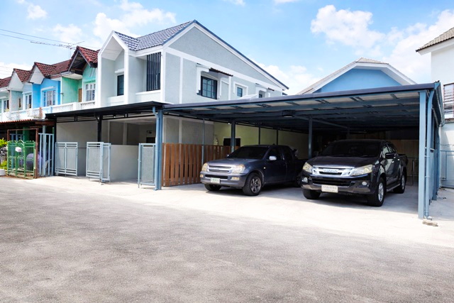 หลังมุม  30ตร.ว. ทำเลรามอินทรา115 ทาวน์เฮาส์ 3นอน 2น้ำ MRTเศรษฐบุตรบำเพ็ญ 300 ม.  210ตร.ม. 2-3 คัน รีโนเวทใหม่ สินแพทย์เสรีรักษ์ 1 กม.