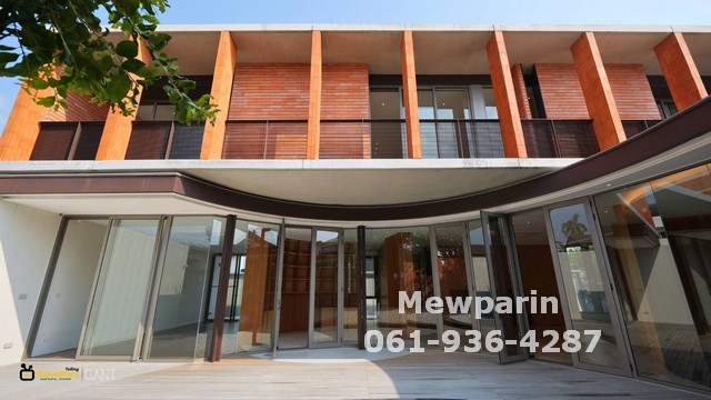 428939 ขายบ้านเดี่ยว ขนาด 186 ตารางวา  พื้นที่ใช้สอย 600 ตรม. บ้านเดี่ยวสุดหรูบนทำเลย่านเกษตรนวมินทร์ลาดพร้าว  วิวพาโนราม่า