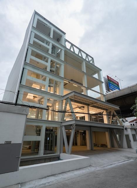 BR 1778 ขายและให้เช่า อาคาร 6 ชั้น พระราม 9 ซอย 54 ติดทางด่วน วิวพาโนรามา จอดรถ 20 คัน เหมาะสำนักงานและลงทุน