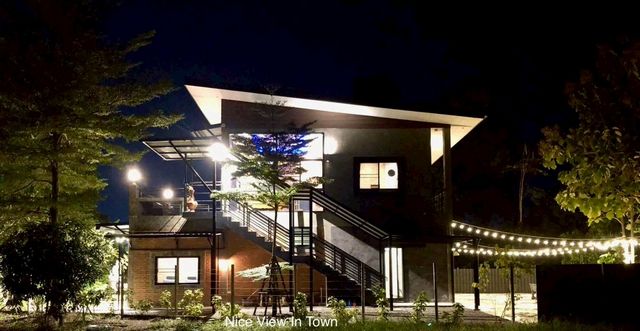 บ้านพักตากอากาศให้เช่า 59,000 บาท/เดือน #รอยัลวิว #หางดง ตรงข้าม #กาดฝรั่ง #สไตล์ลอฟ์ท ค่อนข้างเงียบ และเป็นส่วนตัว #น้ำไม่ท่วม