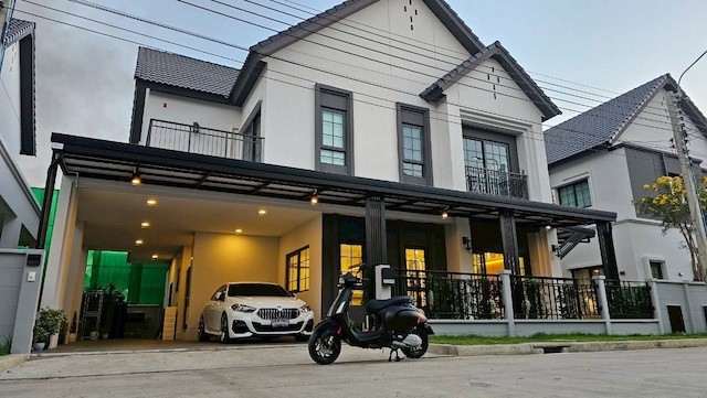 BH4219 ขาย/เช่า บ้านหรู CENTRO บางนา เฟส 2 บ้านเดี่ยว Modern Luxury พร้อมอยู่ ใกล้ Mega Bangna และสนามบินสุวรรณภูมิ