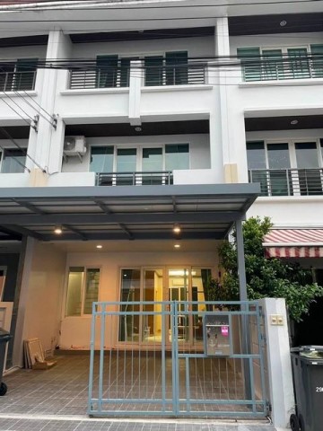 HR 10300 ให้เช่าทาวน์โฮม 3 ชั้น 3 ห้องนอน บ้านกลางเมือง S-Sense ประดิษฐ์มนูญธรรม 3 (ซอยลาดพร้าว 84)