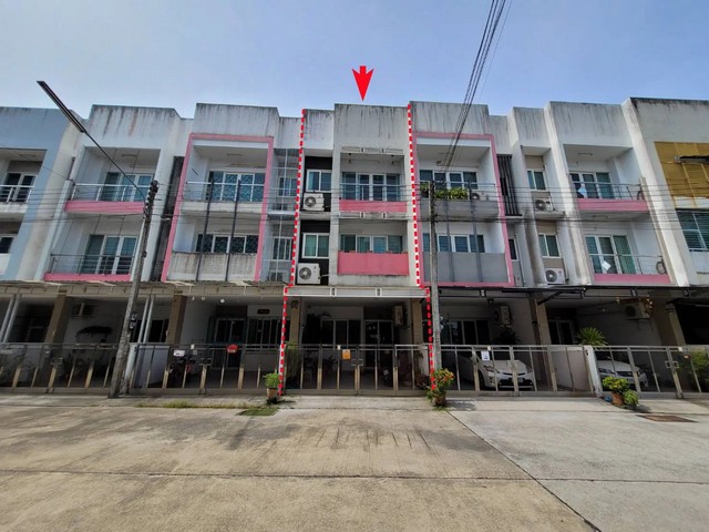  ขายทาวน์เฮ้าส์ คอหงส์ หาดใหญ่ จังหวัดสงขลา ห่างจาก เซ็นทรัล หาดใหญ่ เพียง 2.50 กม.