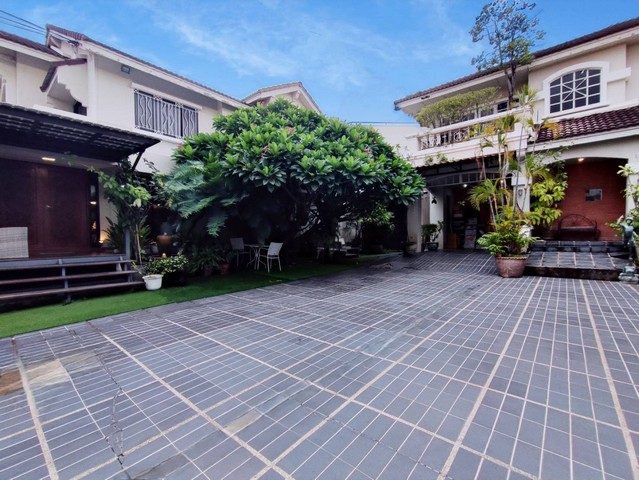 บ้านเดี่ยวชัยพฤกษ์ วัชรพล รามอินทรา 2 หลัง เนื้อที่ 207 ตรว พร้อมสุดสำหรับสำนักงาน