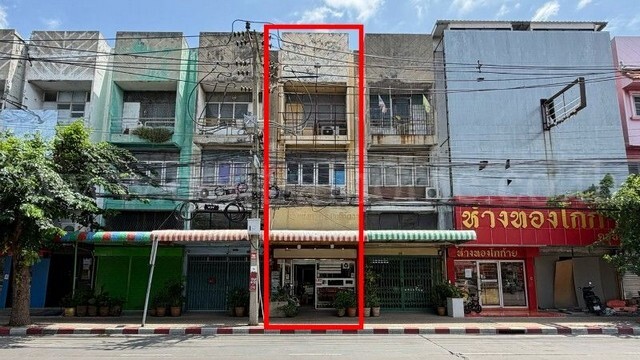อาคารพาณิชย์ ติดสรงประภา (ปากซอยสรงประภา 6) ห่าง SRT ดอนเมือง  เพียง 800 เมตร