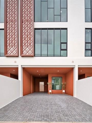 ให้เช่าโฮมออฟฟิศ3.5ชั้น225ตร.ม.ย่านนาคนิวาสลาดพร้าว71โชคชัย4ใกล้ทางด่วน ใกล้MRTลาดพร้าว71,MRTโชคชัย4