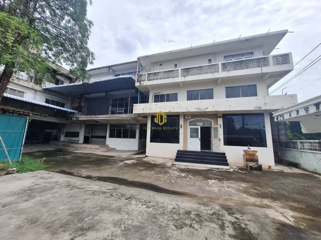 ขายโรงงานพื้นที่ใช้สอยรวม 3,900 ตรม. พื้นที่สีม่วงลาย ท้ายบ้าน สมุทรปราการ