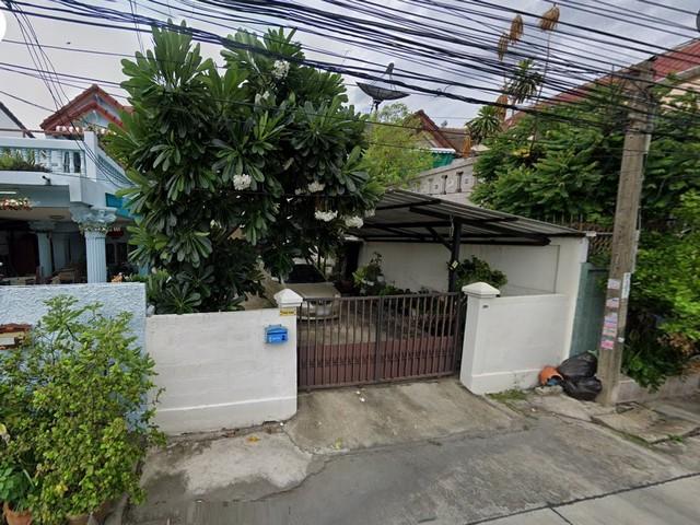 HR 9689 ให้เช่าบ้านแฝด 2 ชั้น 3 ห้องนอน หมู่บ้านรังสิยา สุขุมวิท 101 ปุณณวิถี 22 ทำเลดี เดินทางสะดวก ใกล้ BTS ปุณณวิถี