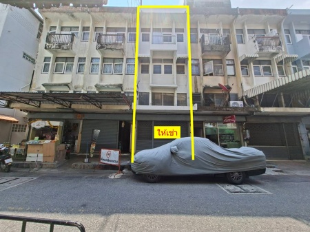 ให้เช่า อาคารพาณิชย์ 3.5 ชั้น  สุขุมวิท113 สำโรง สรีนครินทร์ สมุทรปราการ รถไฟฟ้าสำโรง 150 เมตร  