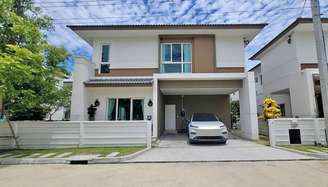 ให้เช่าบ้านใกล้ รร.สารสาสน์วิเทศบางบัวทอง  นานาชาติ SISB นนทบุรี   โมเดนราชพฤกษ์ 345  ใกล้Robinson Lifestyle ราชพฤกษ์, Central Westgate,
