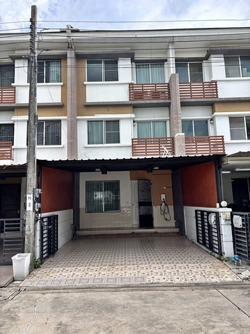 ให้เช่าทาวโฮม3ชั้น เดิน 5 นาทีถึงโรบินสัน, Home Pro, Little Walk ลาดกระบัง มีที่ ชาร์จรถไฟฟ้า โครงการทาวพลัสอ่อนนุช  
