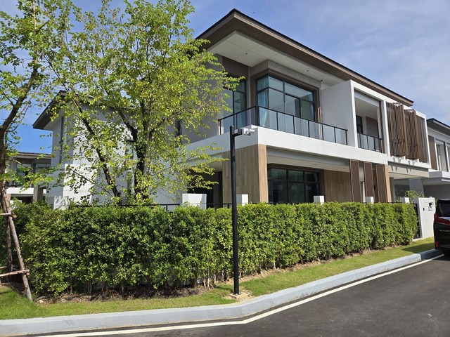 ให้เช่าบ้านเดี่ยว 2 ชั้นแปลงมุม 369 ตรม. 4 ห้องนอน บางกอก บูเลอวาร์ด บางนา-กม.5 Bangkok Boulevard Bangna-km5 แต่งครบ พร้อมอยู่ ใกล้เมกะบางนา