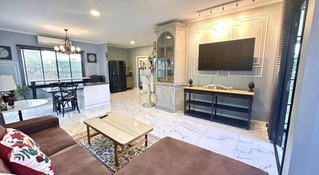 P2230 ขาย บ้านเดี่ยว 2 ชั้น โครงการ มัณฑนา ศรีนครินทร์ - บางนา Mantana Srinakarin-Bangna ใกล้ MEGA BANGNA ถนนหนามแดง