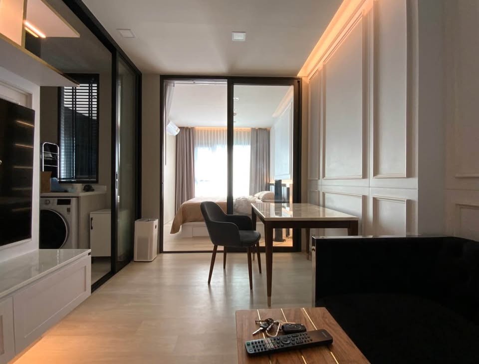 Life One Wireless Private beautiful view 40th floor BTS PloenChit