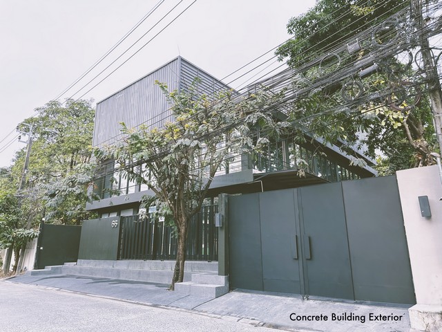 อาคารพาณิชย์ -  พ.ท. 0 Rai 2 NGAN 31 Square Wah 350000 B. ใกล้กับ  ห่างจาก MRT ลาดพร้าว 1.5 กม. พื้้นที่กว้างขวาง -