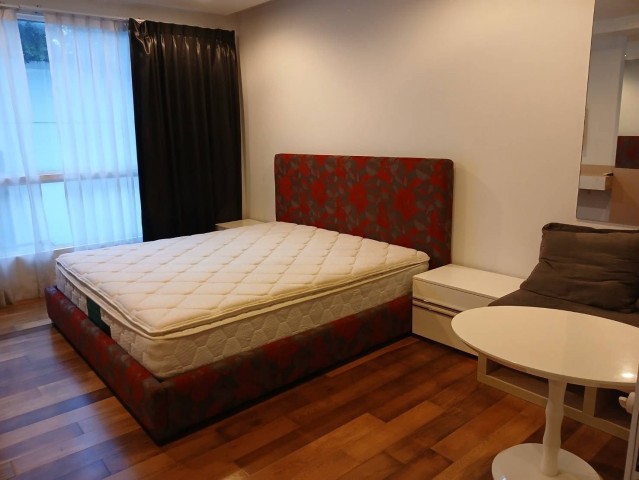 15 Sukhumvit Residence Convenient Clean 8th Floor BTS Nana