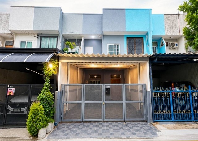 ขายทาวน์เฮ้าส์2 ชั้น ราคา 2,490,000-รีโนเวทใหม่ทั้งหลัง 21.2ตร.ว.  ดอนเมืองซ.เทิดราชัน41