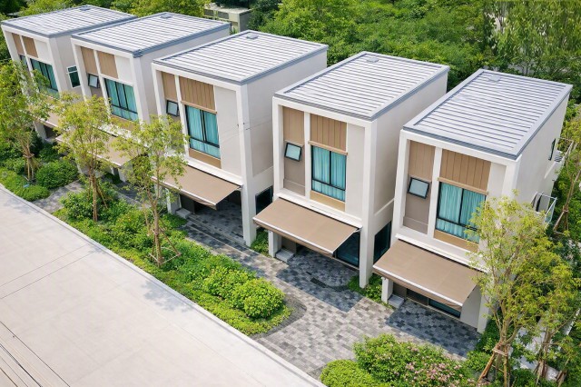 สนามกอล์ฟ เมืองแก้ว 600ม. Iสุขุมวิท-บางนา3 MEGAบางนา 1.9กม. 4แอร์ บ้านเดี่ยว 2 ชั้น 3 นอน KEA บางนา 1.7 กม.