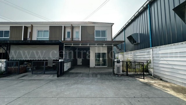 ทาวน์โฮม เดอะ คอนเนค @รังสิต คลอง 2 หลังริม ต่อเติมครบ ราคาถูก