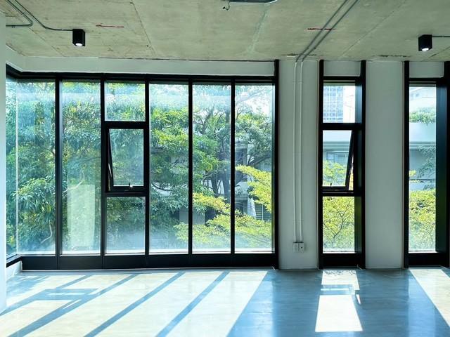 ให้เช่าพื้นที่223 ตร.ม.ย่านอารีย์พญาไทอาคารสหมงคลฟิล์มใกล้BTSอารีย์ อาคารอยู่ชั้น3จาก7ชั้น