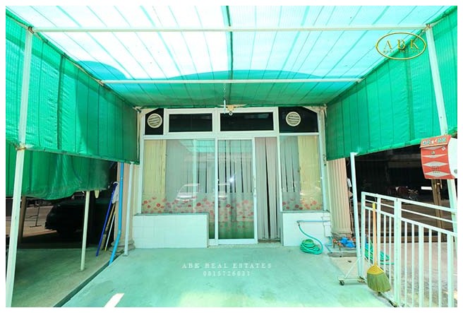 ขายด่วนมาก อาคารพาณิชย์ 4.5 ชั้น ซอย เยาวพา 6.95 ล้านบาท