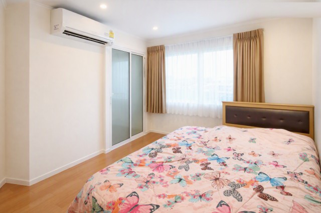 ให้เช่าคอนโด 1 นอน 1 น้ำ โรงพยาบาลพริ้นซ์ สุวรรณภูมิ เดอะกลาส มาร์เก็ต บางนา 500 ม.  23 ตร.ม.ลุมพินี เมกะซิตี้ บางนา อาคาร D ชั้น 7