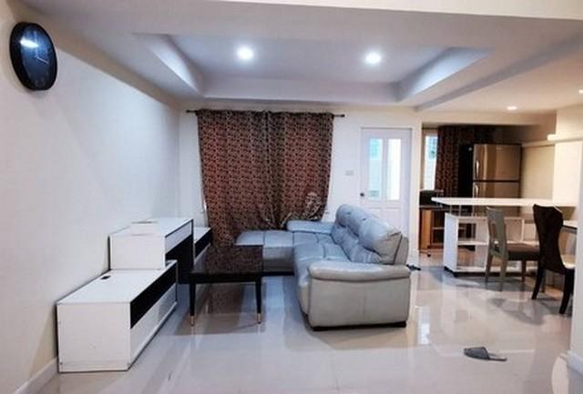 ให้เช่าทาวน์โฮม 4.5 ชั้น 266 ตร.ม. บุษราคัมเพลส ซ.วิภาวดีรังสิต 20 ทำออฟฟิศได้