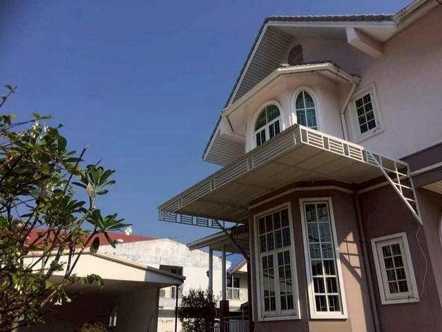 ขายบ้านเดี่ยว 2.5 ชั้น หลังมุม 149 ตรว. หมู่บ้านเมืองทอง 4 สุขุมวิท 101 ปุณณวิถี53 ทำเลดี ใจกลางเมือง ใกล้แหล่งเศรษฐกิจ การเดินทางสะดวก