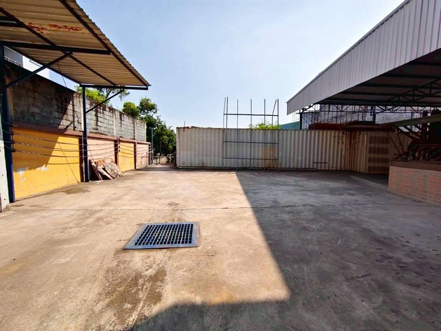 ให้เช่าโกดังคลังสินค้าบ้านบึงชลบุรี พื้นที่สีเหลือง โกดังมีพื้นที่ 540  ตรม.