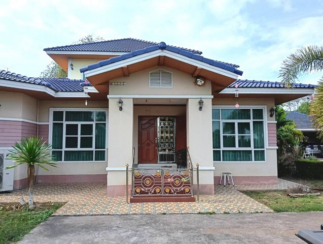 ขายที่ดินพร้อมสิ่งปลูกสร้างชลบุรีราคาถูก ขายที่ดินหนองอิรุณบ้านบึงชลบุรี ผังสีเหลืองeec บนเนื้อที่  36  ไร่