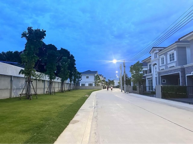 บ้าน Golden Neo สุขุมวิท ลาซาล สุขุมวิท 113 พร้อมเข้าอยู่แล้ว บ้านให้เช่า