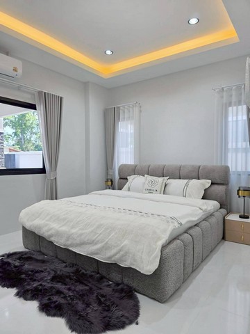 บ้านเดี่ยวสร้างใหม่ พร้อมสระว่ายน้ำส่วนตัวห้วยใหญ่ บ้านเลขที่ 81/33 บางละมุง  ชลบุรี