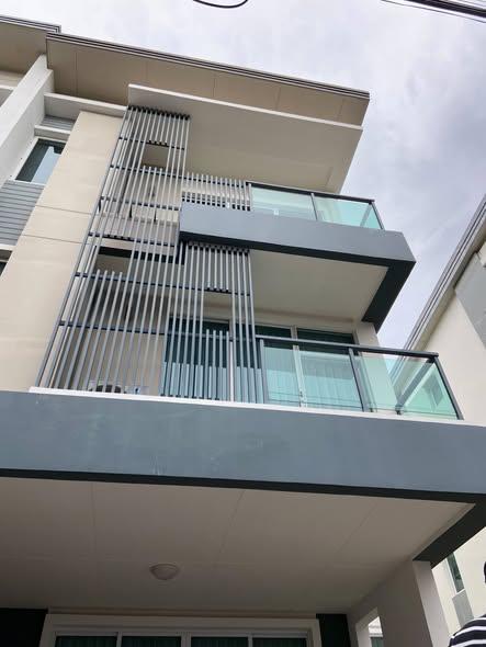 ให้เช่าทาวน์โฮม 3 ชั้น 22 ตร.ว. Town Avenu ศรีนครินทร์ ซ.อ่อนนุช 68 ใกล้ MRT ศรีนุช