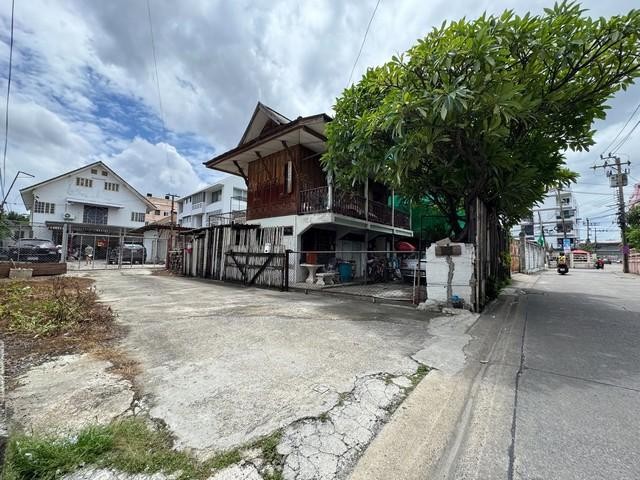 HS 2014 ขายด่วนที่ดิน 421 ตร.วา พร้อมสิ่งปลูกสร้าง ซอยลาดพร้าว 80 ใกล้ MRT ลาดพร้าว 71