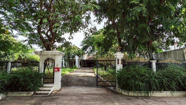 ให้เช่า บ้านเดี่ยว ศรีเจริญวิลล่า หลังมุม ติดถนนเทพารักษ์ ใกล้ รพ.สินแพทย์