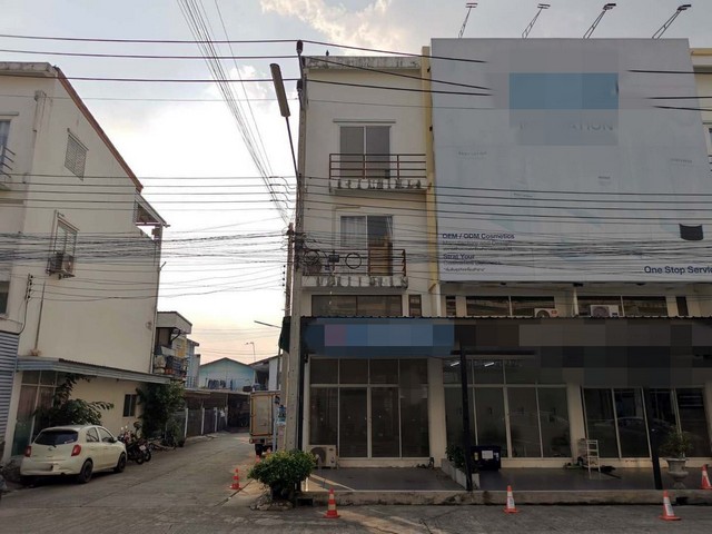 ขายอาคารพาณิชย์  หมู่บ้านเบญจทรัพย์ รังสิตคลอง 6 ถนนรังสิต-นครนายก ปทุมธานี