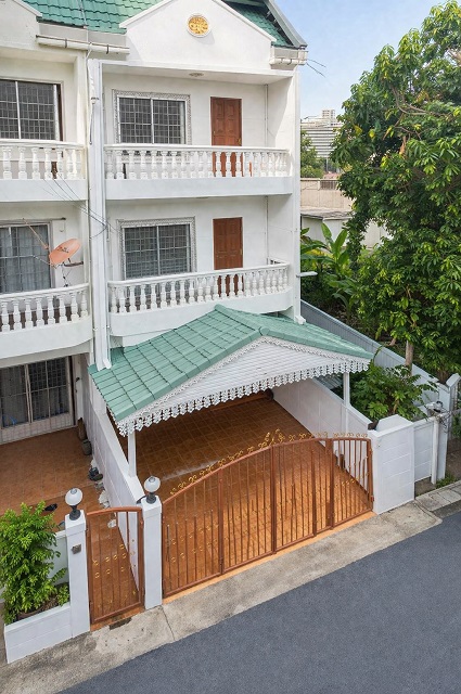 ให้เช่าทาวน์เฮ้าส์ใหญ่  3ชั้น แอร์3ตัวใหญ่มาก! 4นอน เซ็นทรัลปิ่นเกล้า จรัญฯ43-45 MRTบางขุนนนท์  บางยี่ขัน  