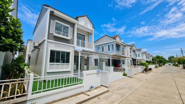 เดอะ วิลเลจ แจ้งวัฒนะ-ติวานนท์   บ้านสวยสไตล์ American Cottage 